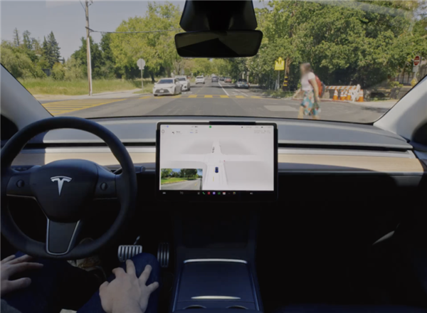特斯拉牛仔项目曝光:FSD专挑极限场景跑