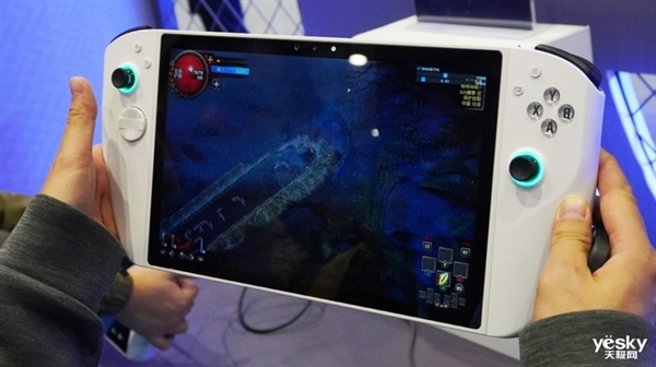 Ӣ�ض�������AI PC�����ռ�