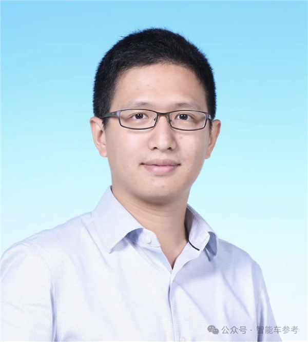 �й�����TOP 2����ͬʱ��ɴ��Զ���ʻ