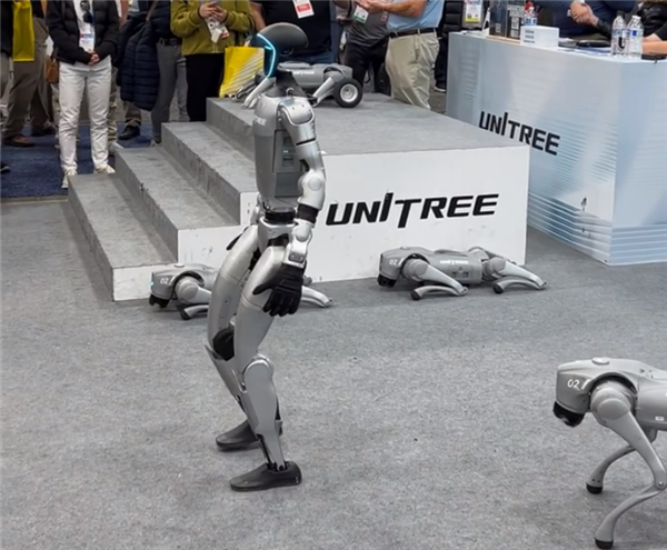 ������Χ�ۡ������Ƽ�����е�����ݵ�����  �ۼ�1600��Ԫ