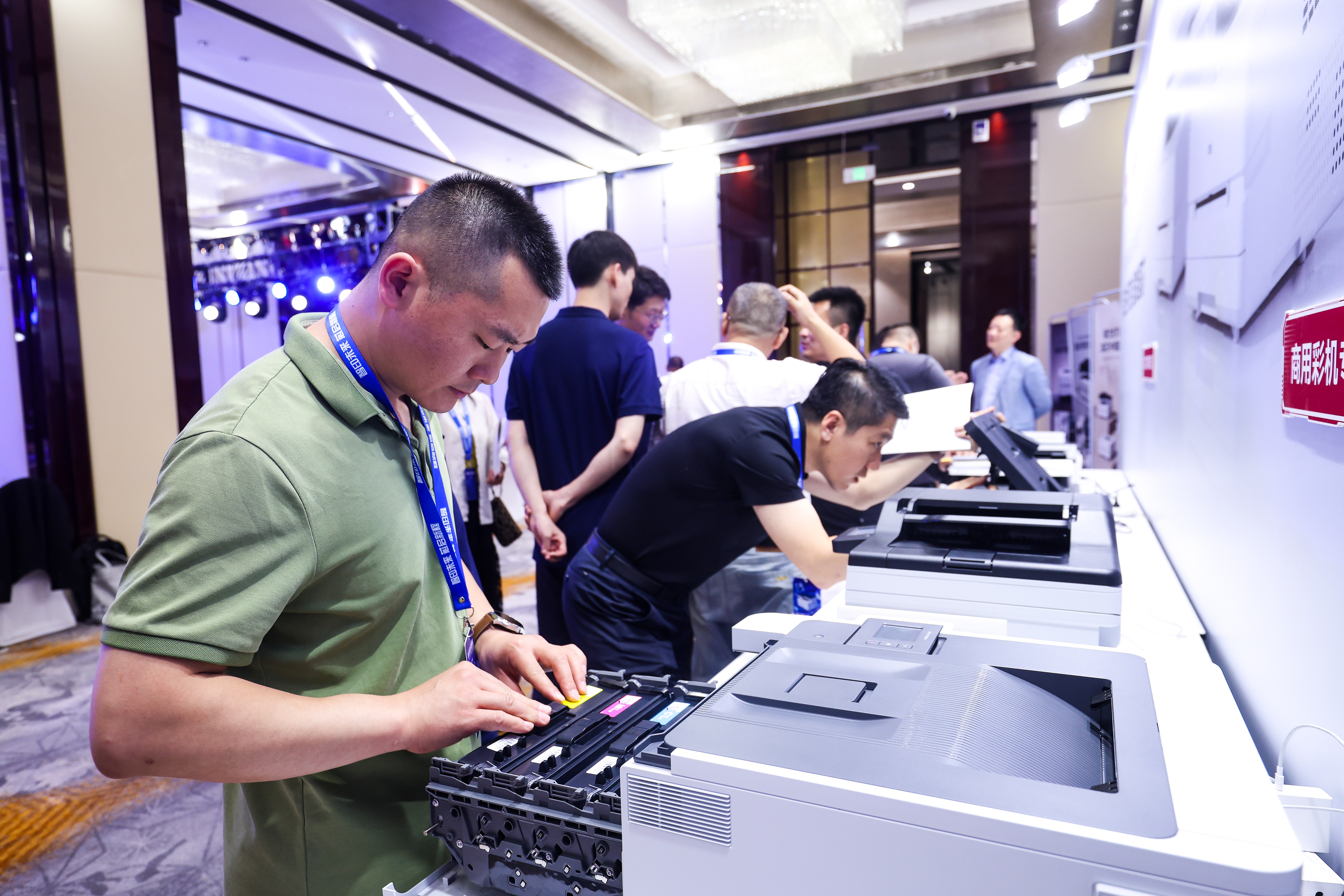 6 �����̻���ֳ����������оϵ�д�ӡ����Ʒ.jpg